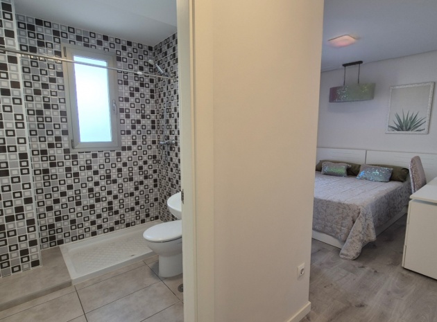 Återförsäljning - Lägenhet - Villamartin - Los Dolses