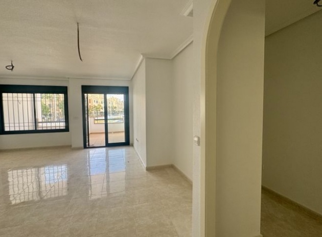 Resale - Apartment - Campoamor