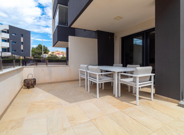 Återförsäljning - Lägenhet - Los Altos - Res. El Amanecer