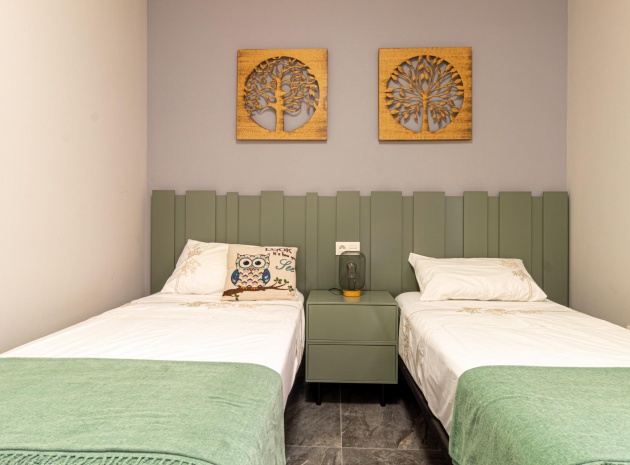 Återförsäljning - Lägenhet - Los Altos - Res. El Amanecer