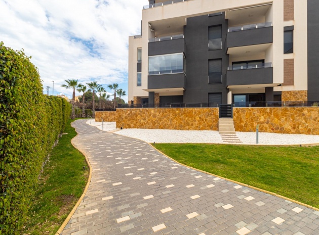 Återförsäljning - Lägenhet - Los Altos - Res. El Amanecer