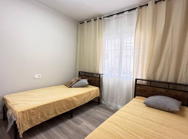 Resale - Apartment - Cabo Roig - la regia