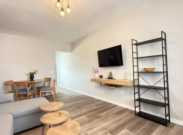 Resale - Apartment - Cabo Roig - la regia