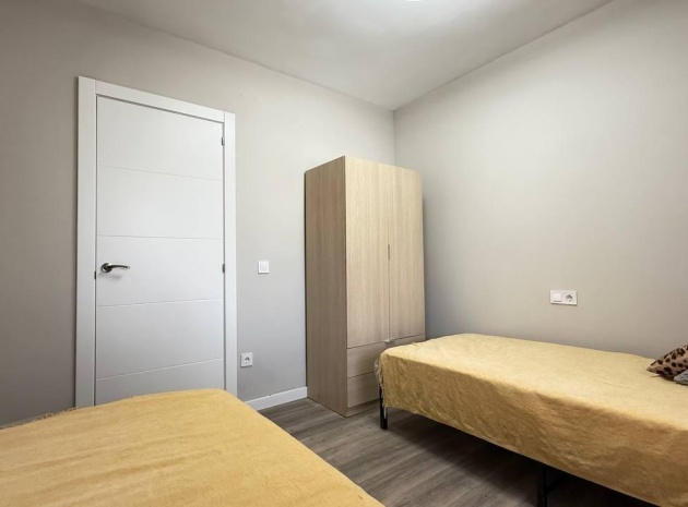 Resale - Apartment - Cabo Roig - la regia