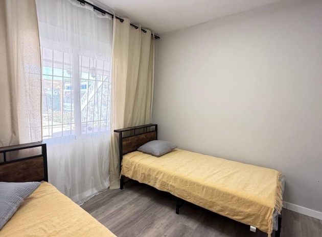 Resale - Apartment - Cabo Roig - la regia