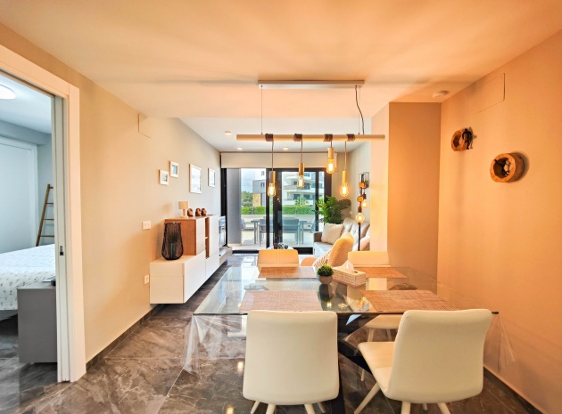 Återförsäljning - Lägenhet - Los Altos - Res. El Amanecer