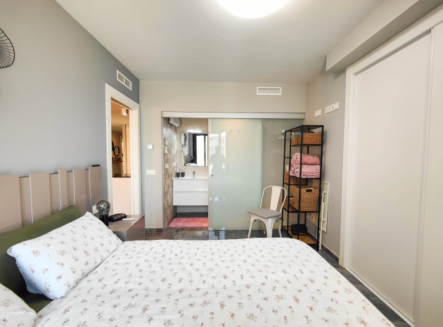 Återförsäljning - Lägenhet - Los Altos - Res. El Amanecer