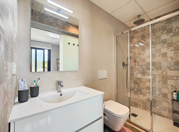 Återförsäljning - Lägenhet - Los Altos - Res. El Amanecer