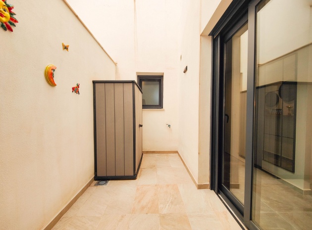 Återförsäljning - Lägenhet - Los Altos - Res. El Amanecer