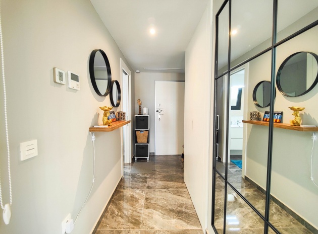 Återförsäljning - Lägenhet - Los Altos - Res. El Amanecer