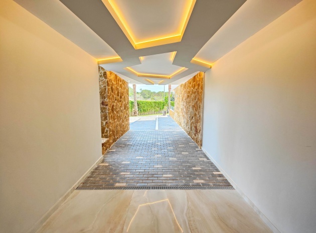 Återförsäljning - Lägenhet - Los Altos - Res. El Amanecer