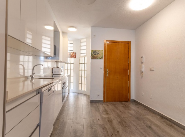 Återförsäljning - Lägenhet - Torrevieja - la veleta