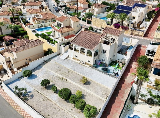 Wiederverkauf - Villa - San Miguel de Salinas - las comunicaciones