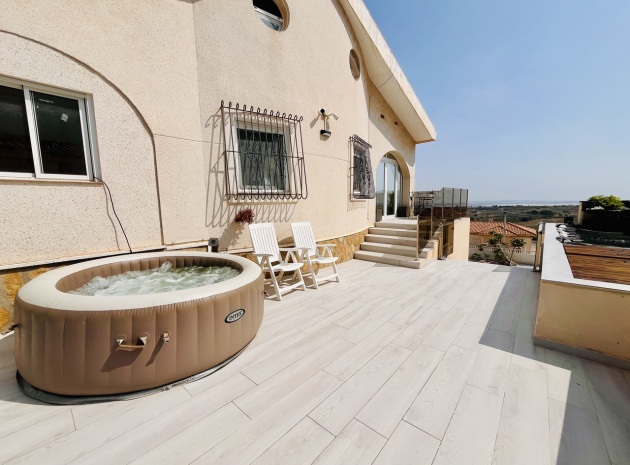 Wiederverkauf - Villa - San Miguel de Salinas - las comunicaciones