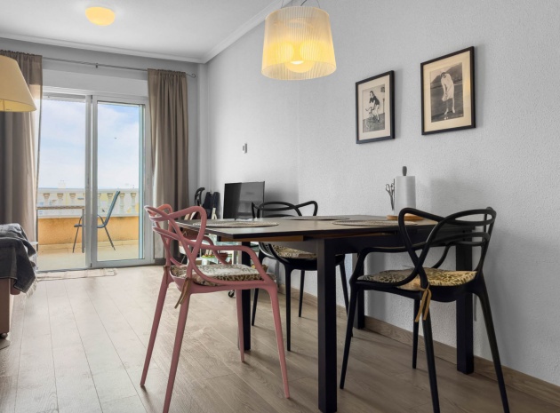 Resale - Apartment - Torrevieja - Beachside Torrevieja