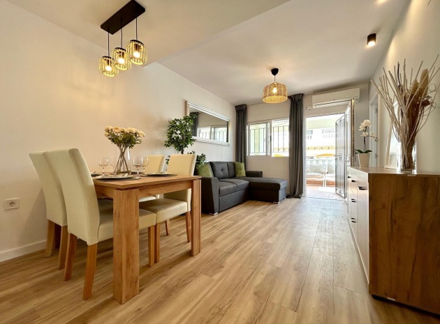 Resale - Villa - Punta Prima - los naranjos