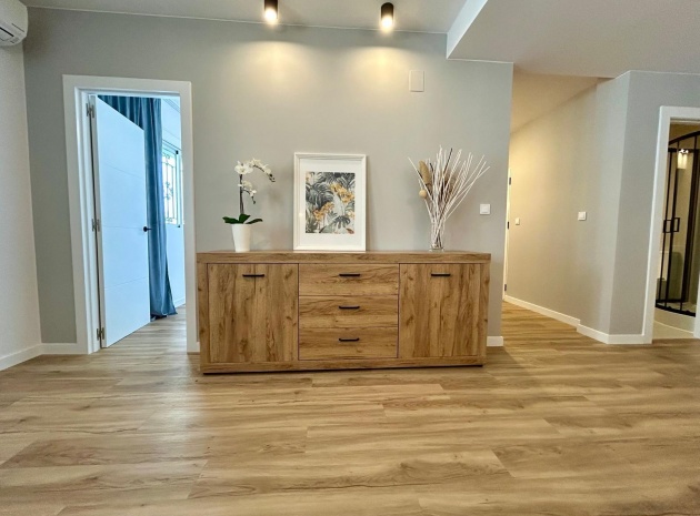 Resale - Villa - Punta Prima - los naranjos