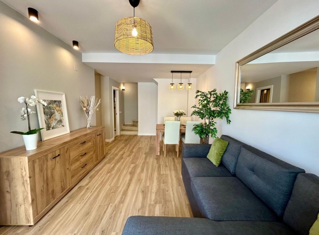 Resale - Villa - Punta Prima - los naranjos