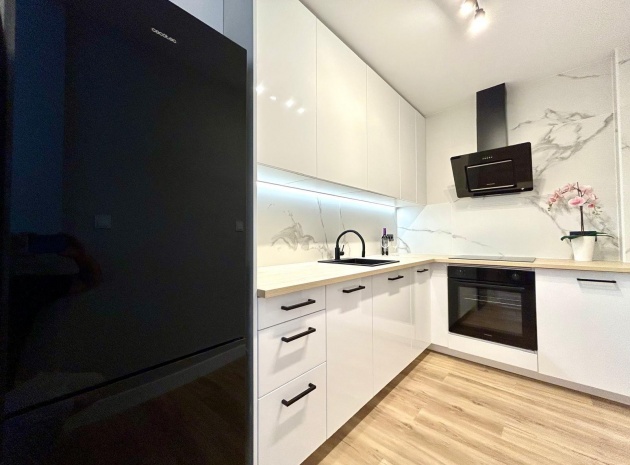 Resale - Villa - Punta Prima - los naranjos