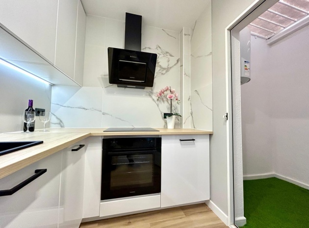 Resale - Villa - Punta Prima - los naranjos