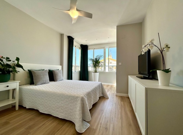 Resale - Villa - Punta Prima - los naranjos