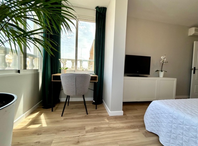 Resale - Villa - Punta Prima - los naranjos