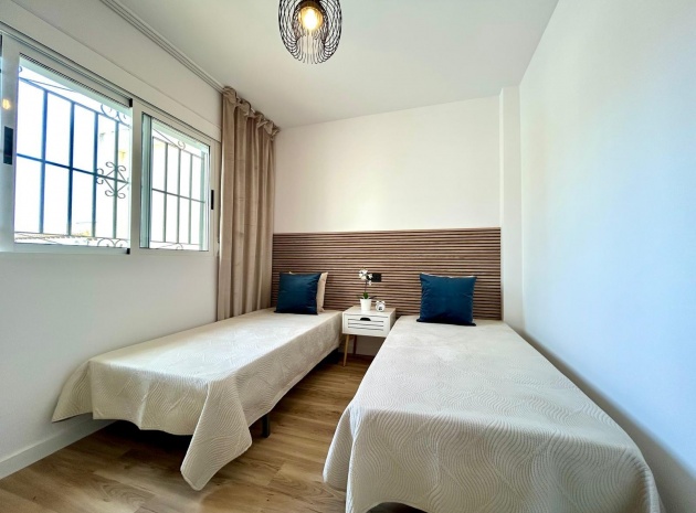 Resale - Villa - Punta Prima - los naranjos