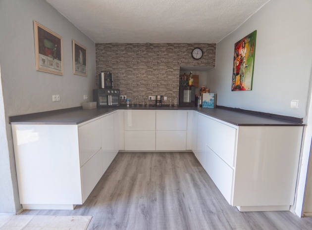 Återförsäljning - Villa - Los Montesinos