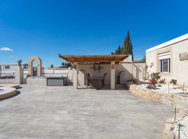 Återförsäljning - Villa - Los Montesinos