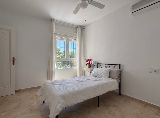 Återförsäljning - Villa - Villamartin - las ramblas