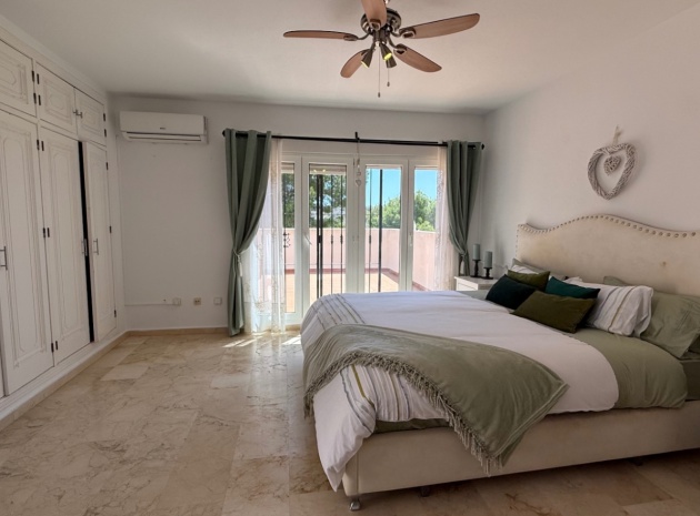 Återförsäljning - Villa - Villamartin - las ramblas