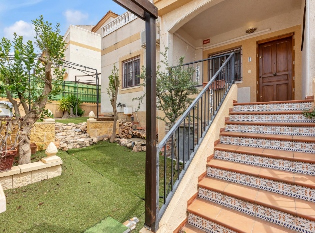 Resale - Apartment - Los Altos