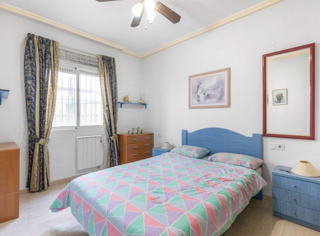 Resale - Apartment - Los Altos