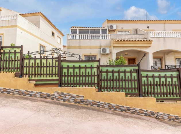 Resale - Apartment - Los Altos