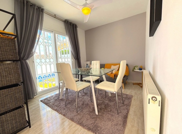 Wederverkoop - Villa - Villamartin - Res. Sevilla