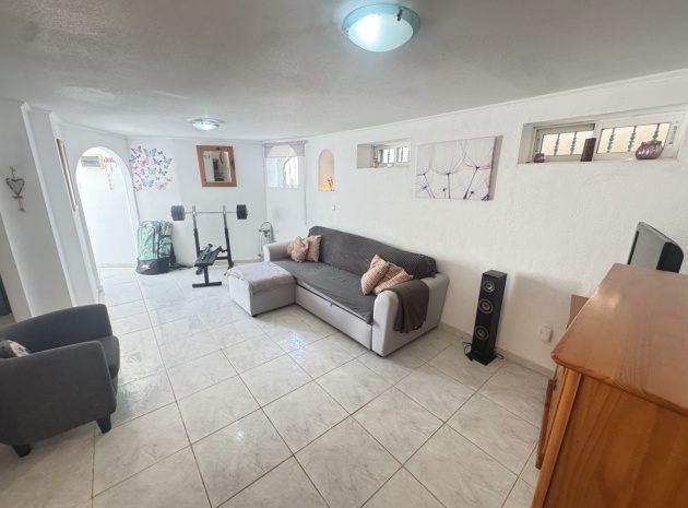 Wiederverkauf - Villa - Villamartin - El Galan