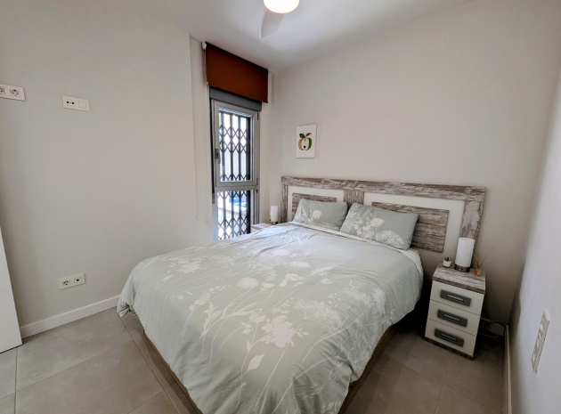 Återförsäljning - Lägenhet - Villamartin - Los Dolses