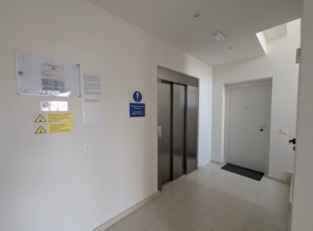 Återförsäljning - Lägenhet - Villamartin - Los Dolses