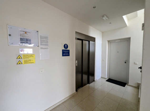 Återförsäljning - Lägenhet - Villamartin - Los Dolses