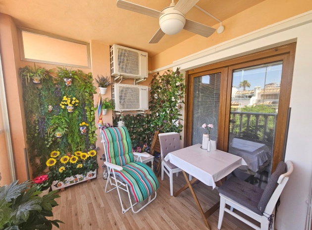 Resale - Apartment - Villamartin