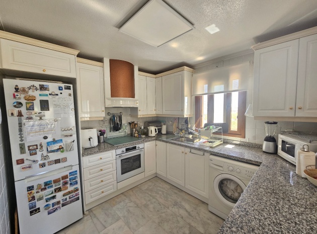 Resale - Apartment - Villamartin