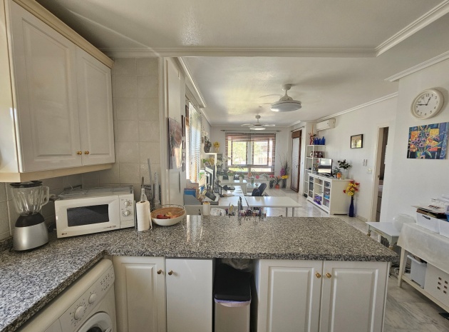 Resale - Apartment - Villamartin