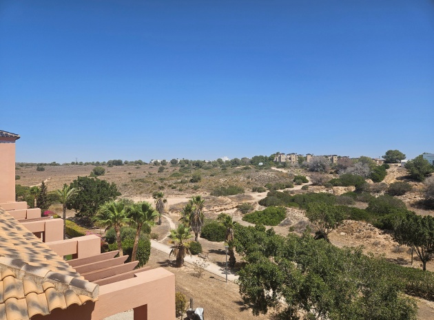 Resale - Apartment - Villamartin