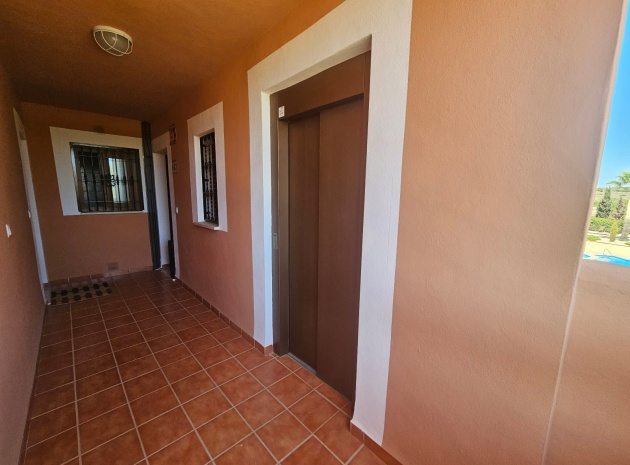 Resale - Apartment - Villamartin
