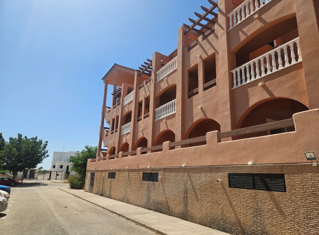 Resale - Apartment - Villamartin