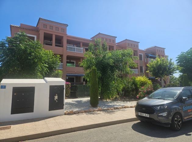 Resale - Apartment - Villamartin