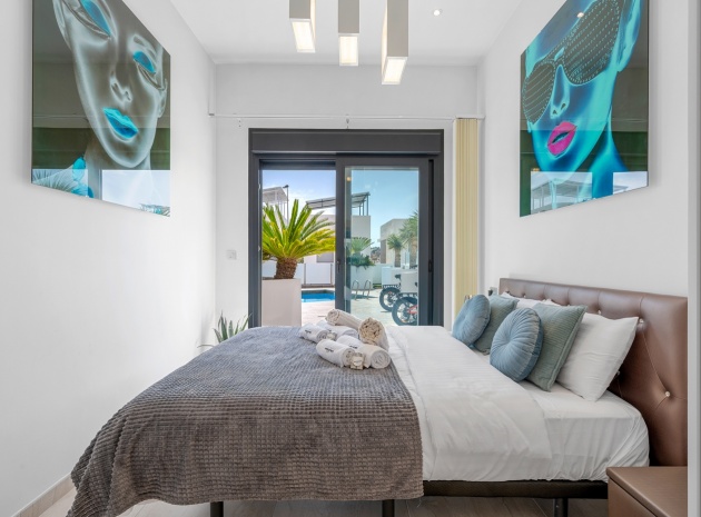 Resale - Villa - Villamartin - PAU 26