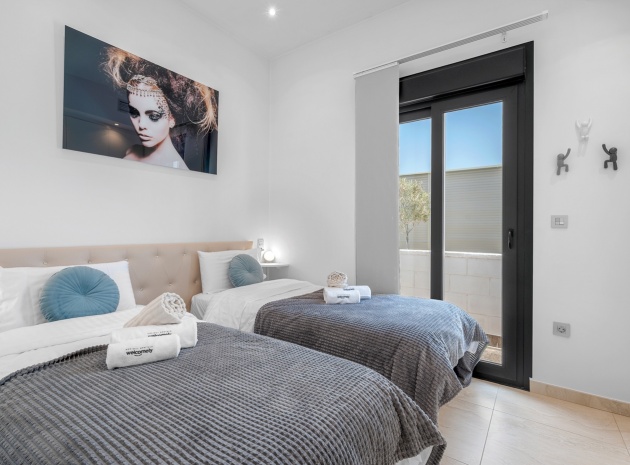 Resale - Villa - Villamartin - PAU 26