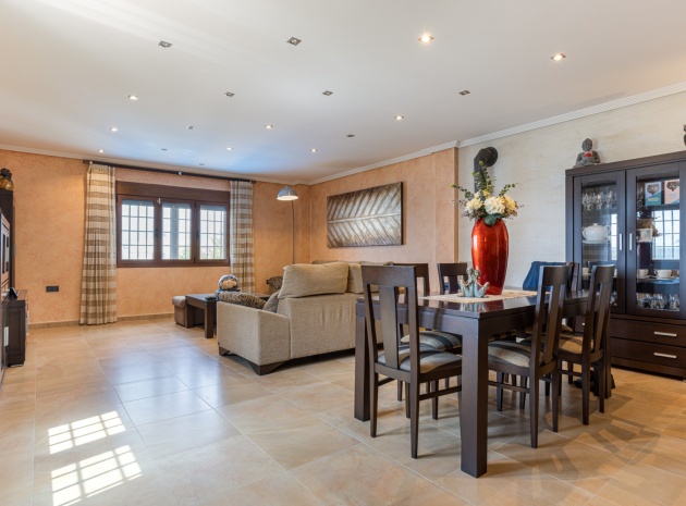 Återförsäljning - Villa - Los Montesinos - La Herrada