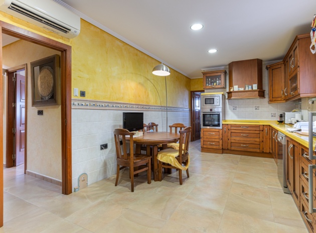 Återförsäljning - Villa - Los Montesinos - La Herrada